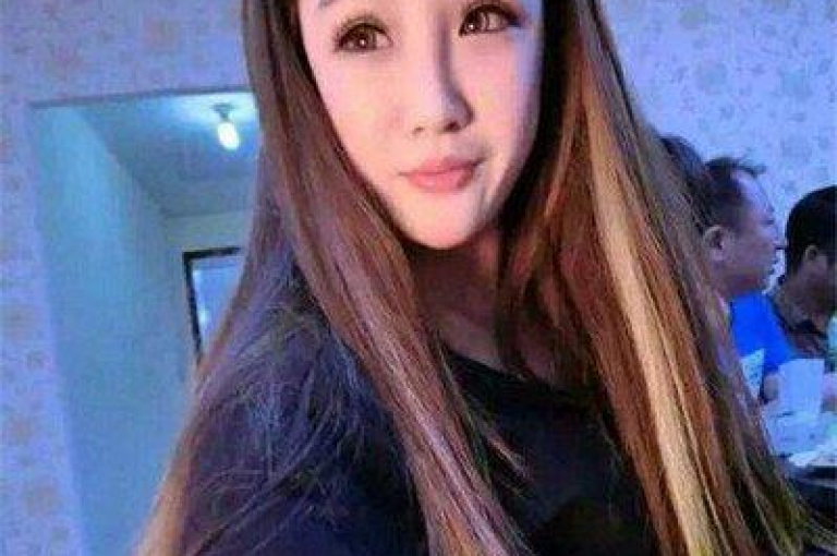 在快手平台上，声称一元可以购买一万粉丝的说法是虚假的，这种做法违反了平台规则。