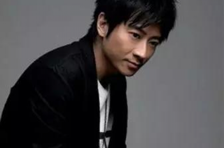 在抖音平台上，一块钱可以换取100个赞，这是一项新的服务标题。
