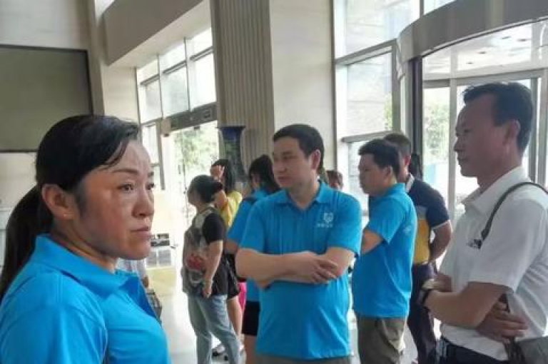 拼多多助力群是获取更多助力的有效途径。