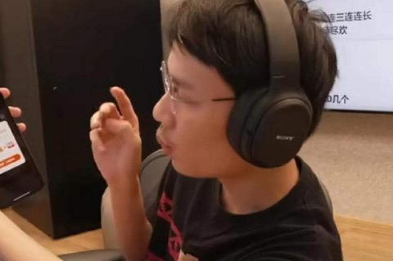 如何加入多多互助群以获取{多多砍价网站}的信息？