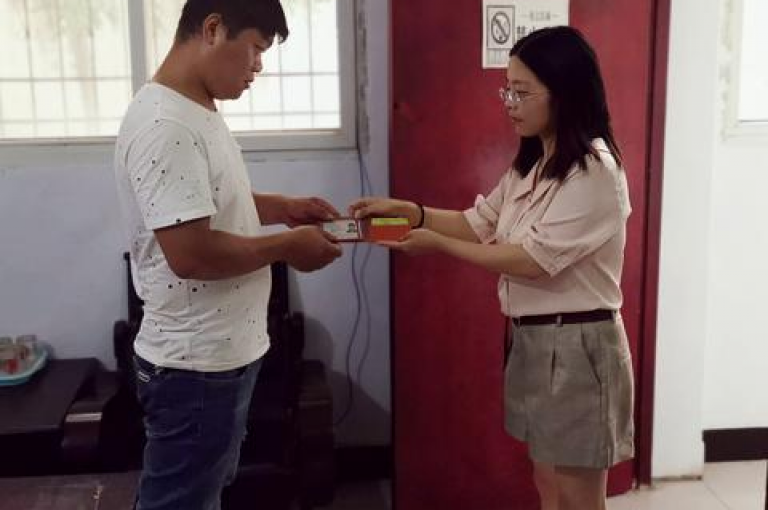 多多大转盘活动专为新人提供助力。