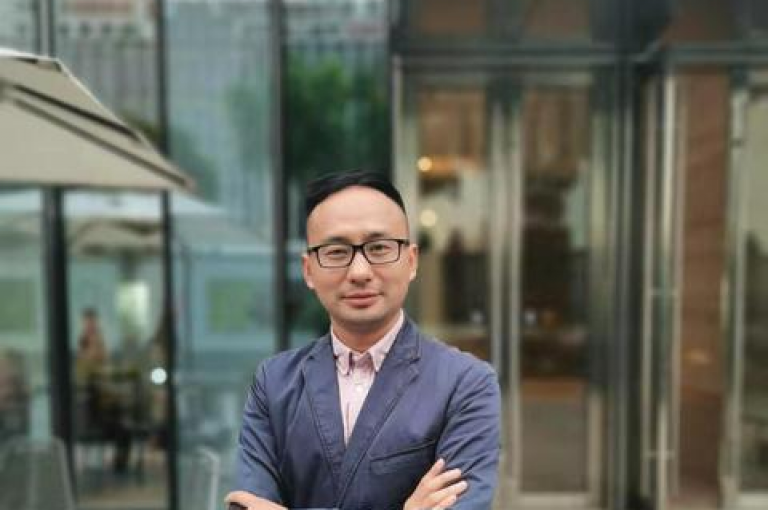 通过集思广益，我们得以在凭多多助力群中汇聚众人智慧，共同克服挑战。