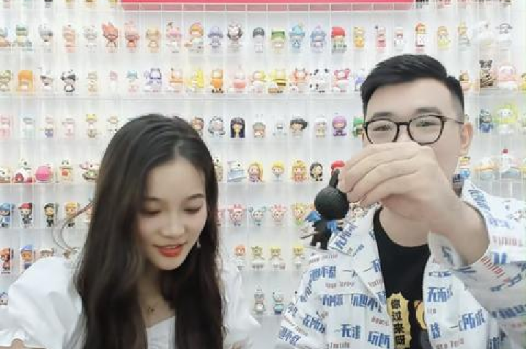 关于qq主页点赞自助下单的信息