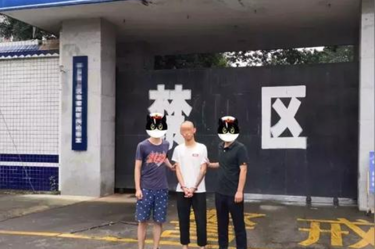 在探索自媒体账号交易的便捷途径时，卡盟自助下单平台提供了24小时不间断的业务乐园卡密购买与使用指南，助力快手内容创作者高效管理运营。