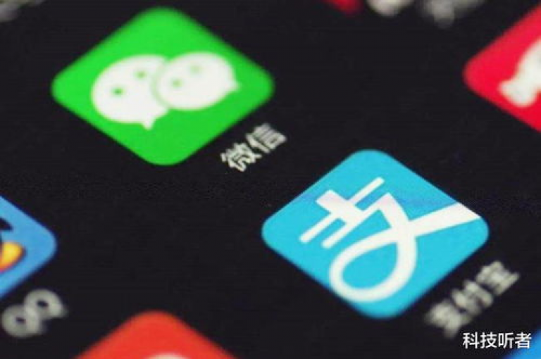 请问如何在微信上创建拼多多扫码助力群？