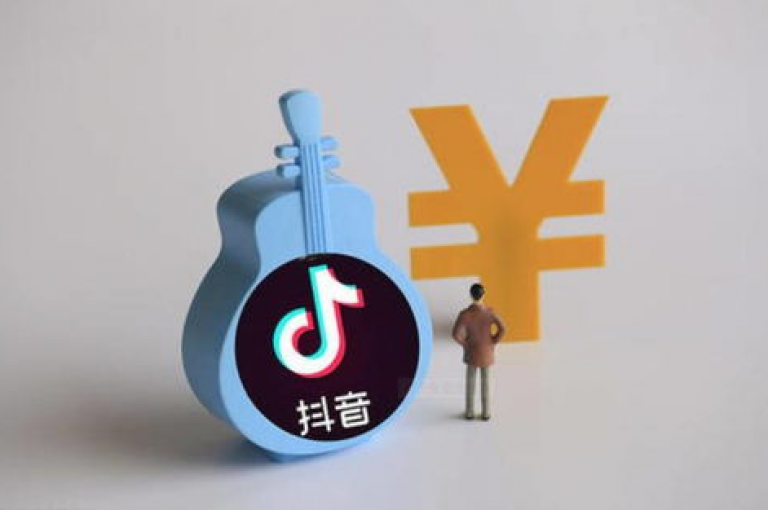 在QQ空间中，用户可以通过参与官方活动或使用特定的推广链接来免费获得20个赞。