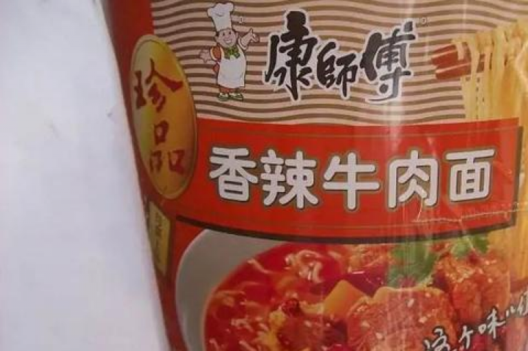 探索提升社交媒体影响力的策略，包括抖音账号增长技巧、快手账号交易服务以及拼多多互助工具的使用。