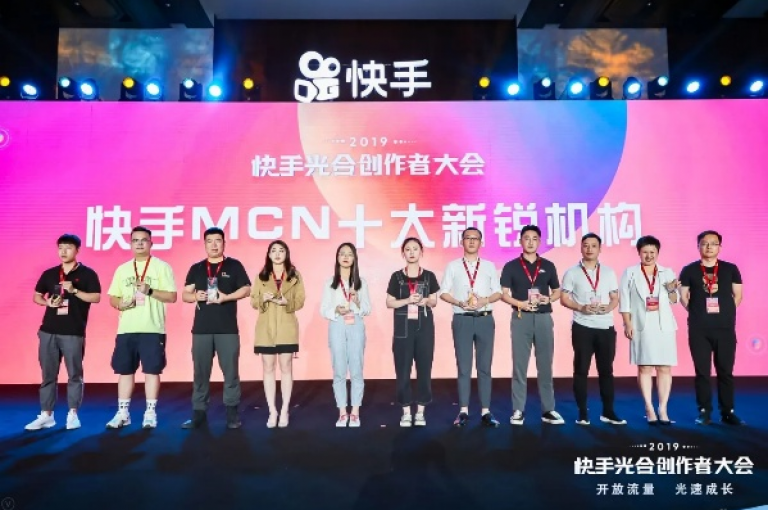抖音点赞工具免费获取,在线服务平台更新 - 全平台自动刷赞最便捷 - 微信朋友圈的动态不展示解决办法