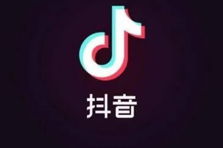 在抖音应用中，用户可以轻松调整点赞查看权限，以控制谁可以看到他们的点赞活动。