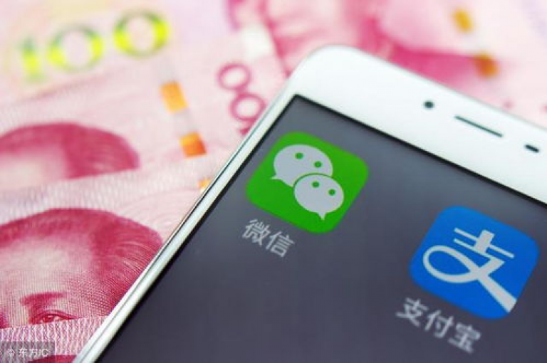 拼多多互助群聊免费获取商品，加入我们的微信助力群。