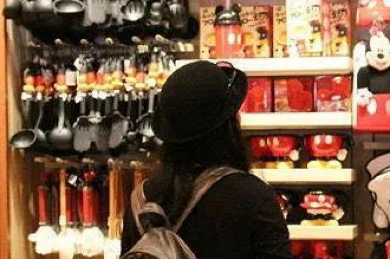 拼多多如何帮助朋友获得现金{拼多多互助平台}。