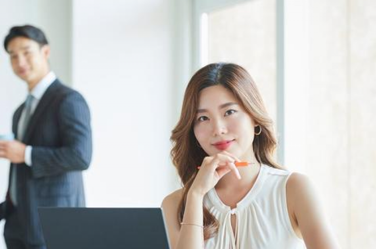 拼多多助力群二维码，免费扫码加入，轻松获取帮助力。